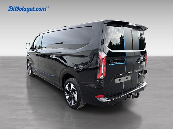Ford E-Transit 10 of 20