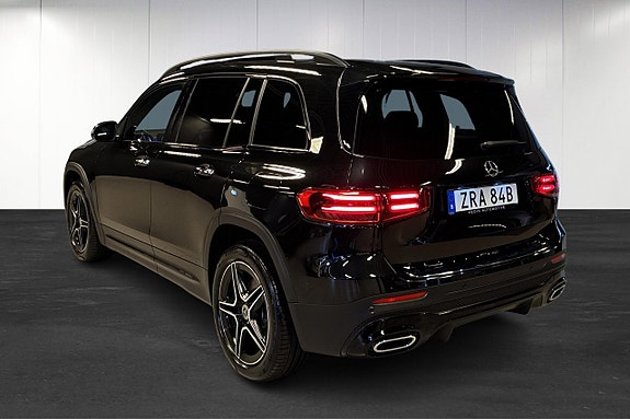 Mercedes-Benz GLB220 d 4 of 25