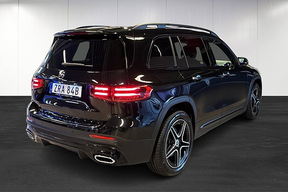 Mercedes-Benz GLB220 d 3 of 25