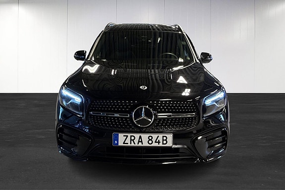 Mercedes-Benz GLB220 d 5 of 25