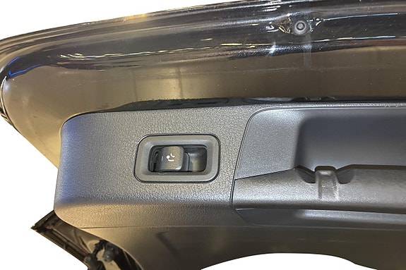 Mercedes-Benz GLB220 d 24 of 25