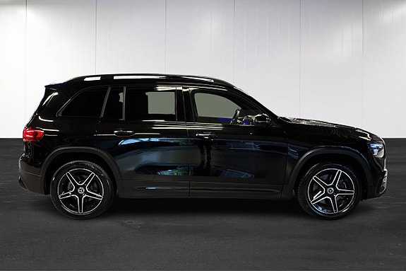 Mercedes-Benz GLB220 d 8 of 25