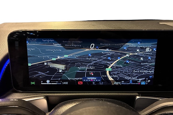 Mercedes-Benz GLB220 d 22 of 25