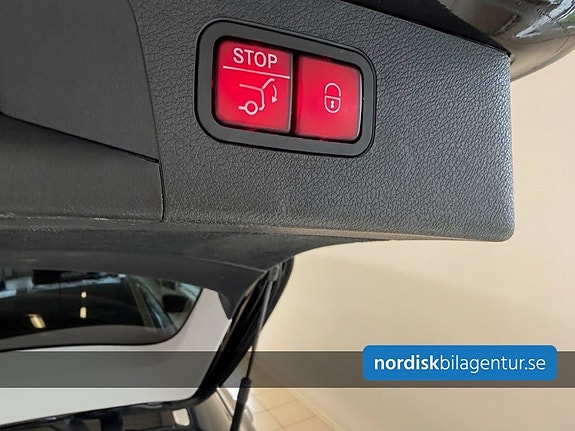 Mercedes-Benz E220 5 of 14