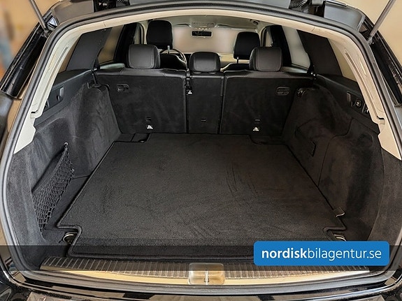 Mercedes-Benz E220 4 of 14