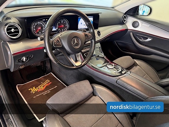 Mercedes-Benz E220 6 of 14