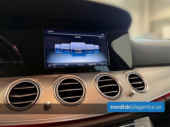 Mercedes-Benz E220 13 of 14