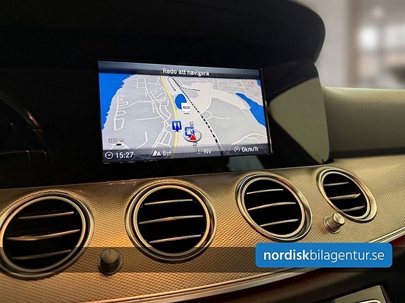 Mercedes-Benz E220 14 of 14