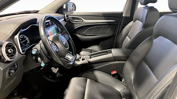 MG ZS 3 of 16