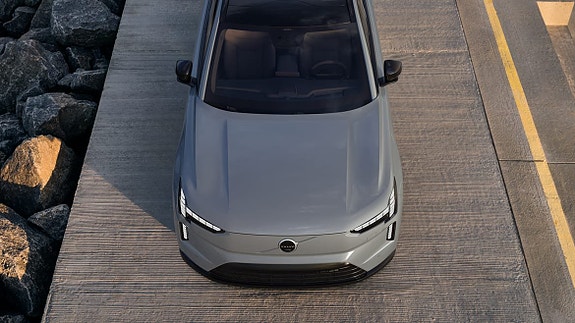 Volvo EX90 11 of 30