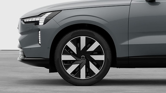 Volvo EX90 17 of 30
