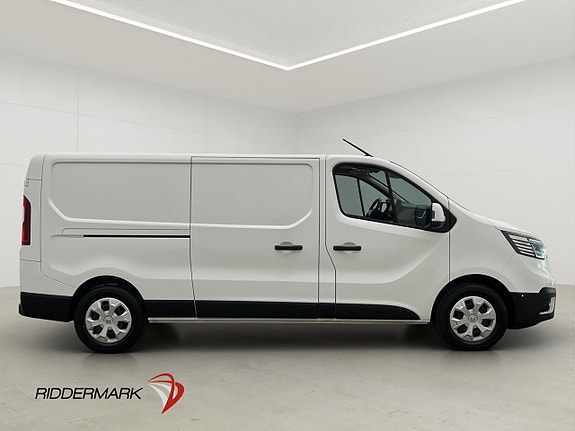 Renault Trafic 2 of 29