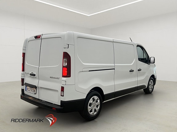 Renault Trafic 9 of 29