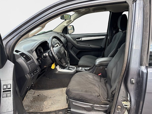 Isuzu D-max 9 of 13