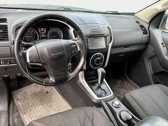 Isuzu D-max 10 of 13