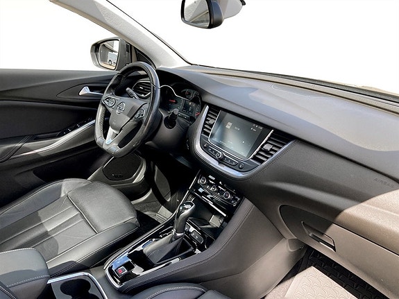 Opel Grandland X 11 of 15