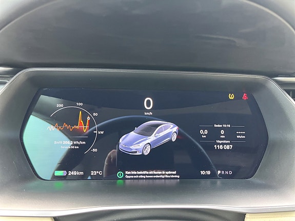 Tesla Model S 18 of 18