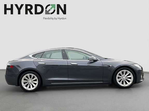 Tesla Model S 7 of 18
