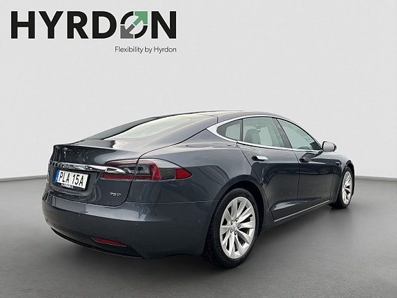 Tesla Model S 4 of 18