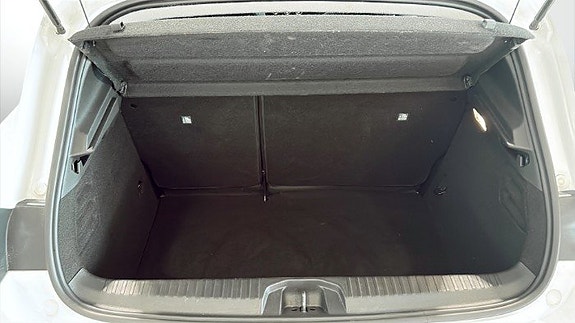 Renault Clio 18 of 18