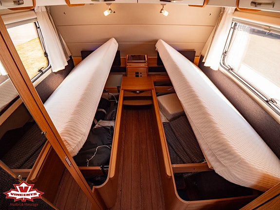 Knaus Südwind 580 EU Silver selection *Långbädd 9 of 19
