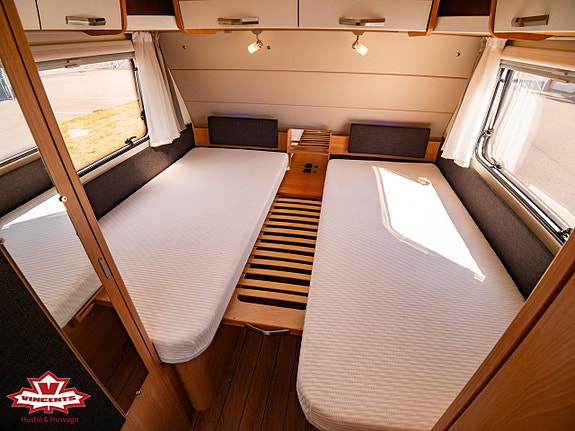 Knaus Südwind 580 EU Silver selection *Långbädd 8 of 19
