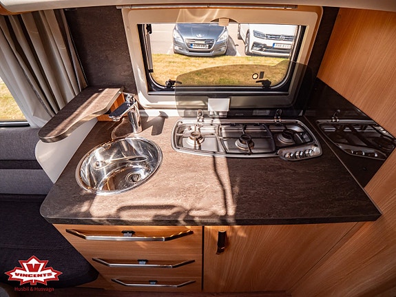 Knaus Südwind 580 EU Silver selection *Långbädd 5 of 19