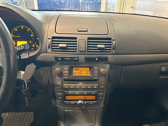 Toyota Avensis 14 of 20