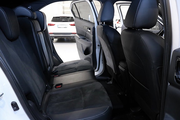 Mitsubishi Eclipse Cross 16 of 24