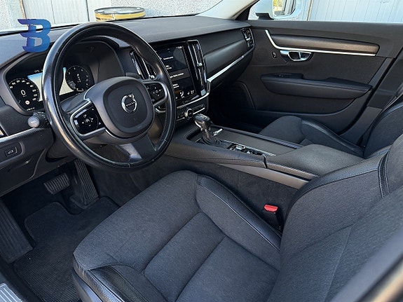 Volvo V90 Cross Country 5 of 18