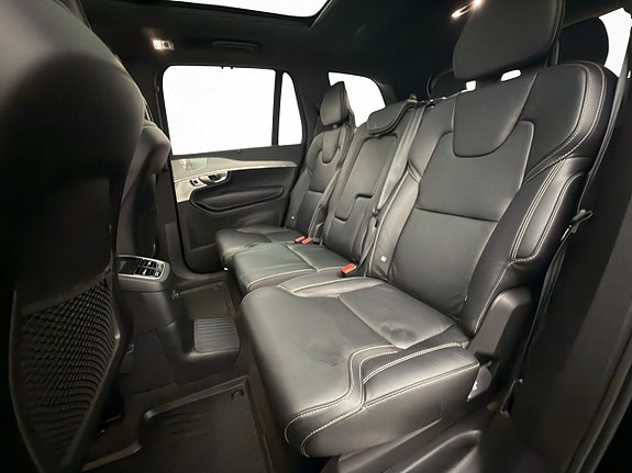 Volvo XC90 22 of 30
