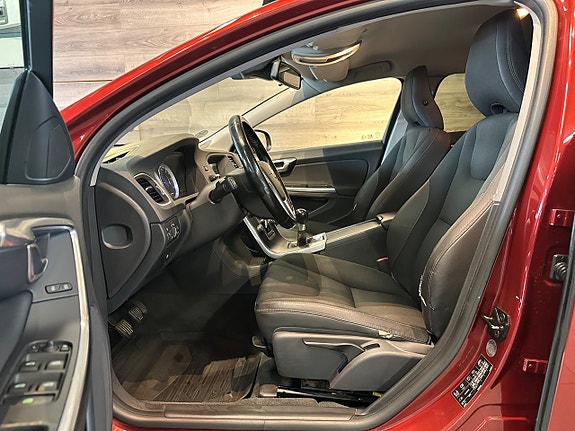 Volvo V60 7 of 20