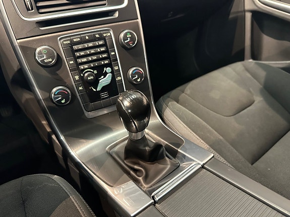 Volvo V60 17 of 20