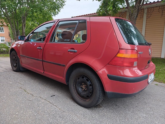 Volkswagen Golf IV 4 of 8