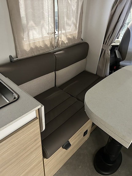 Challenger 318 Queensbed Ultimate Edition M26 - Fiat Ducato 2.2L 140 HK Automat 8 of 21