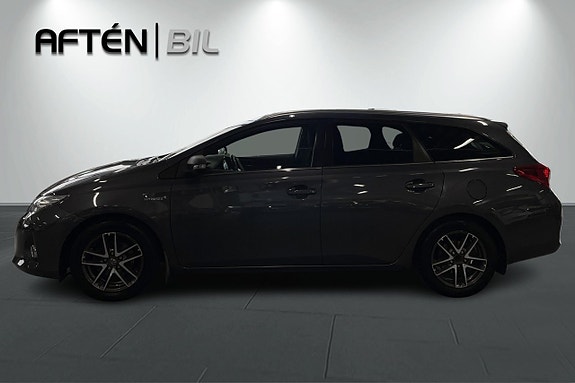 Toyota Auris 6 of 22
