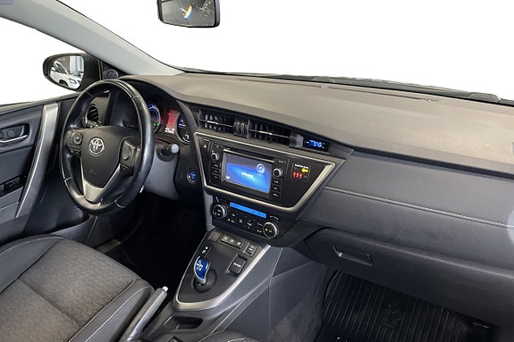 Toyota Auris 15 of 22