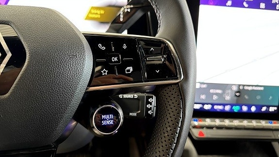Renault Scenic E-Tech 19 of 24