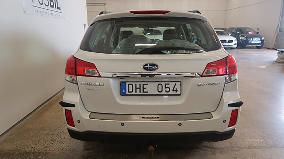 Subaru Outback 5 of 19