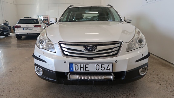 Subaru Outback 8 of 19