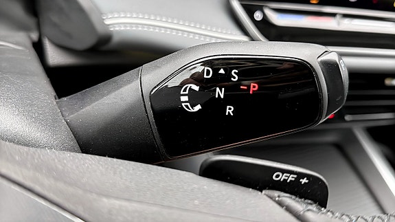 Volkswagen Passat 17 of 19