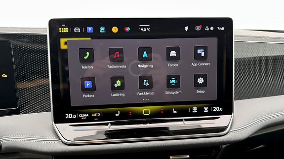 Volkswagen Passat 15 of 19