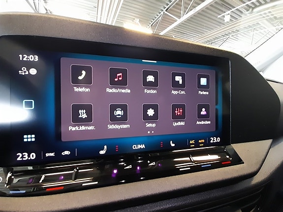 Volkswagen Caddy 25 of 25