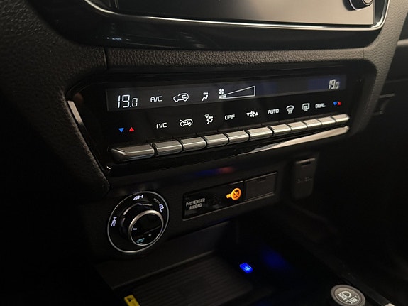 Isuzu D-max 25 of 30