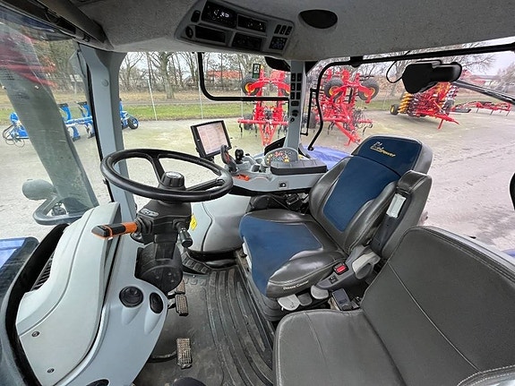 New Holland T 7.315 HD 9 of 9