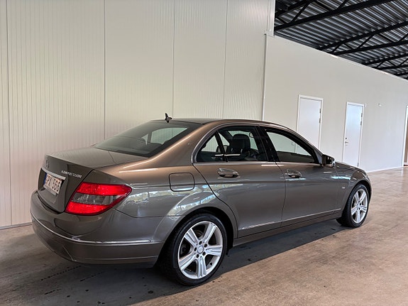 Mercedes-Benz C180 3 of 18