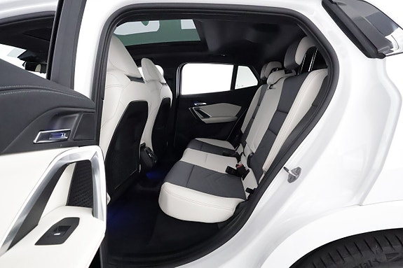 BMW iX2 12 of 29