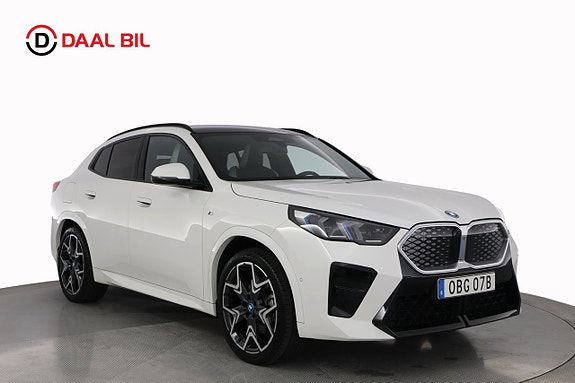 BMW iX2 3 of 29