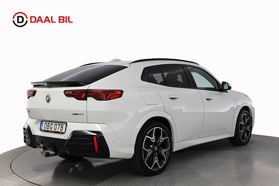 BMW iX2 6 of 29