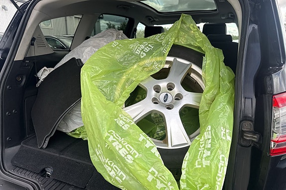 Ford S-MAX 16 of 21